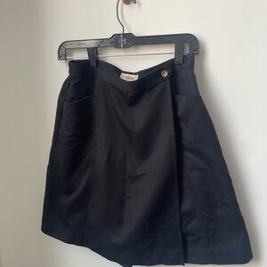 Perfect Rachel Green Black Skort with button front and pockets Vintage Talbots